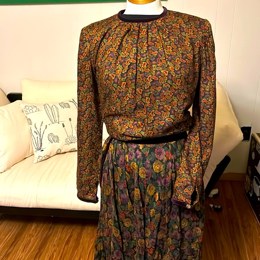 OSCAR DE LA RENTA 2pc Paisley Floral Midi Pleated Skirt Set velvet trim vintage